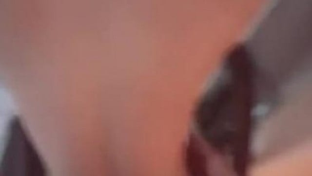 Tự quay địt nhau trước gương và trước cửa sổ